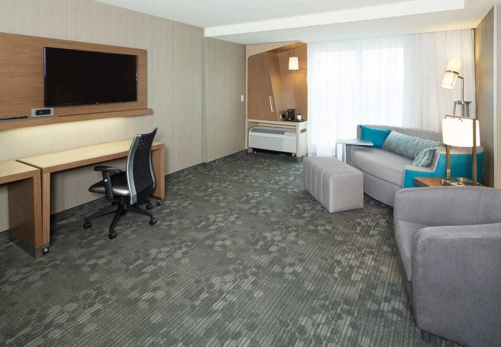 Courtyard By Marriott Dallas Midlothian At Midlothian Conference Center Extérieur photo