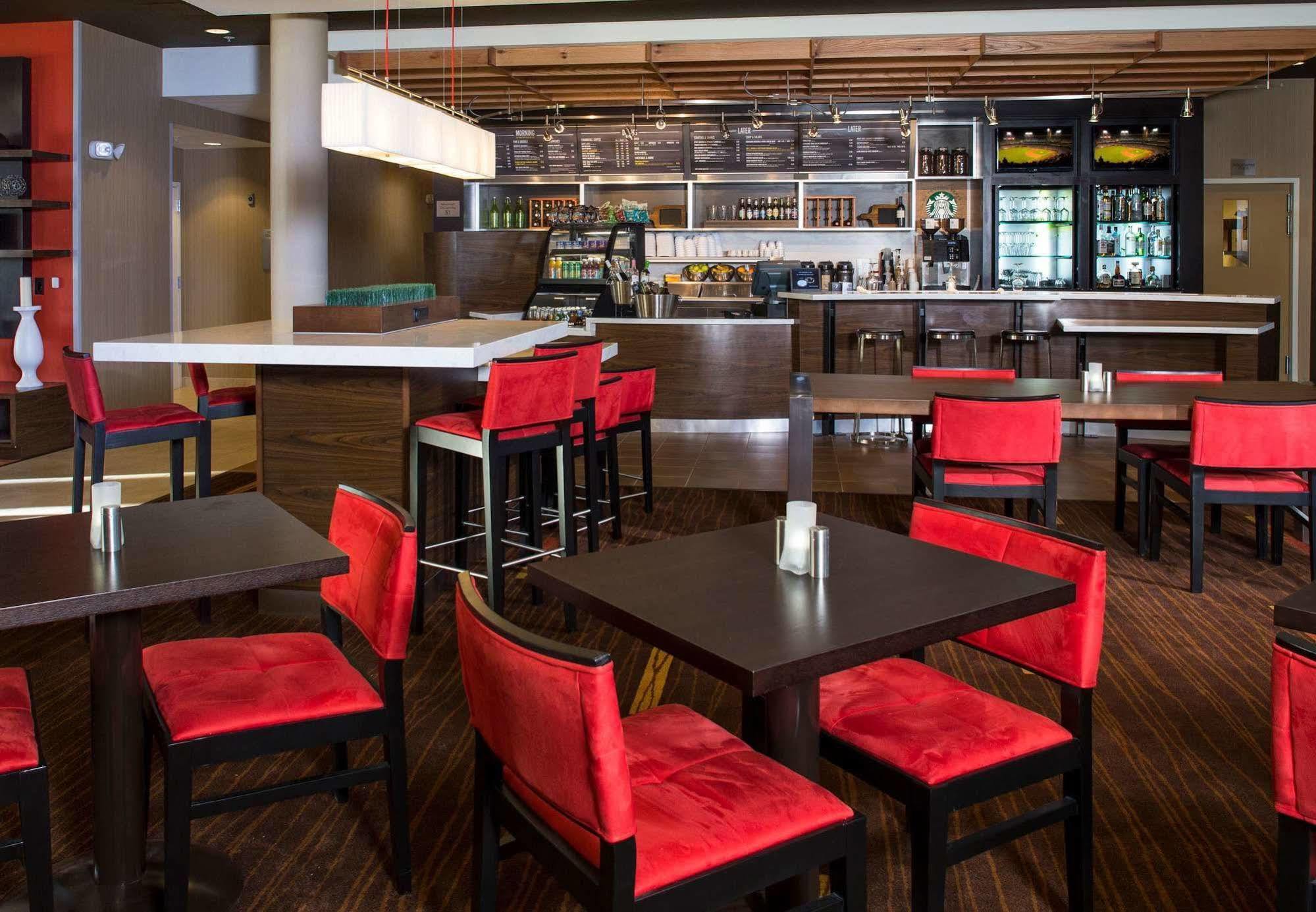 Courtyard By Marriott Dallas Midlothian At Midlothian Conference Center Extérieur photo