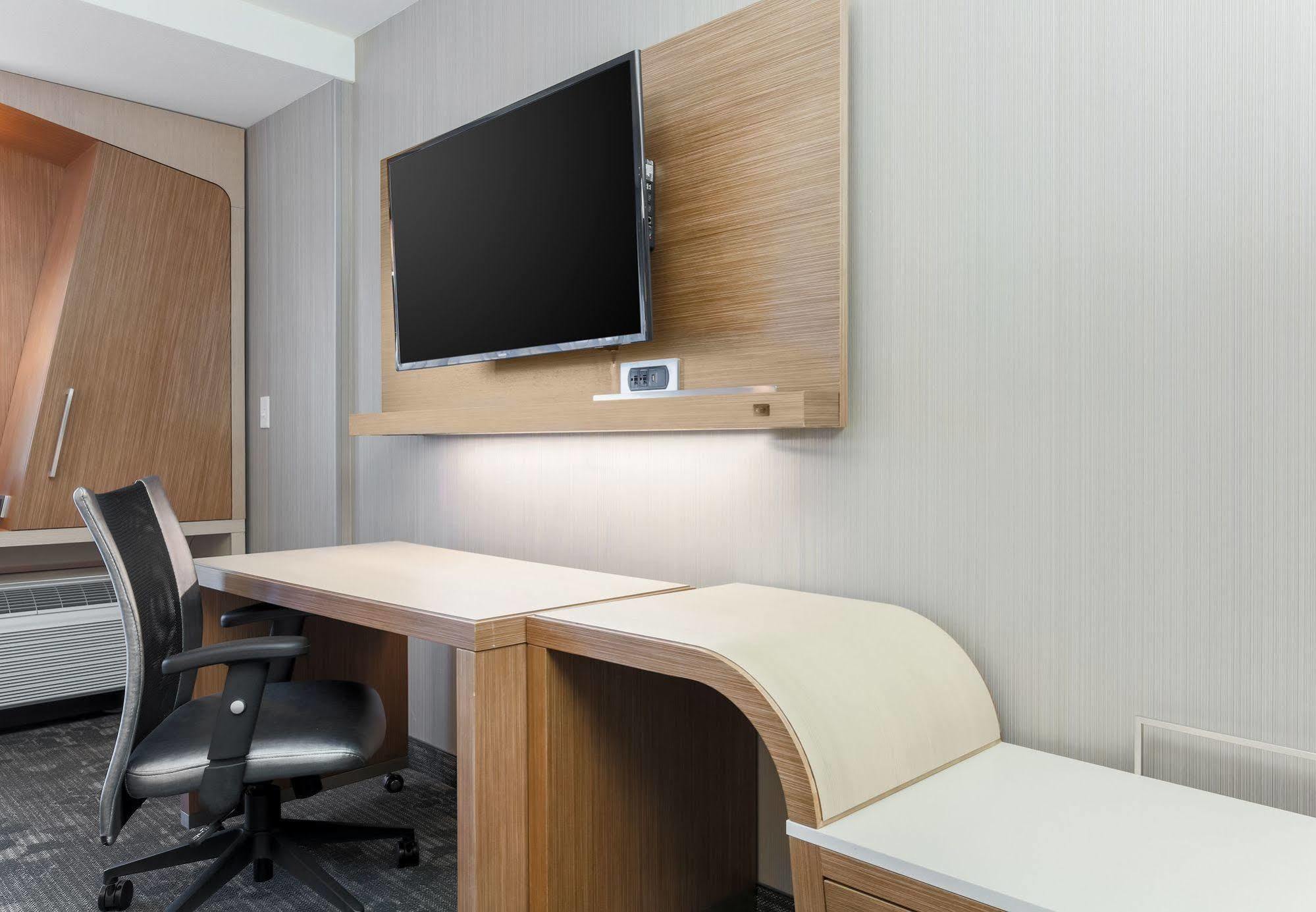 Courtyard By Marriott Dallas Midlothian At Midlothian Conference Center Extérieur photo